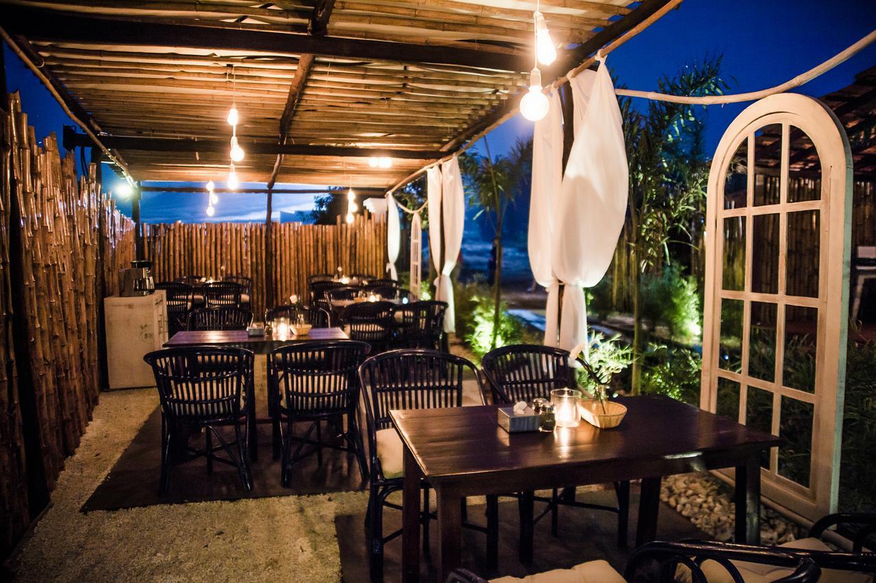 Aria Beach Resort Vagator Ngoại thất bức ảnh