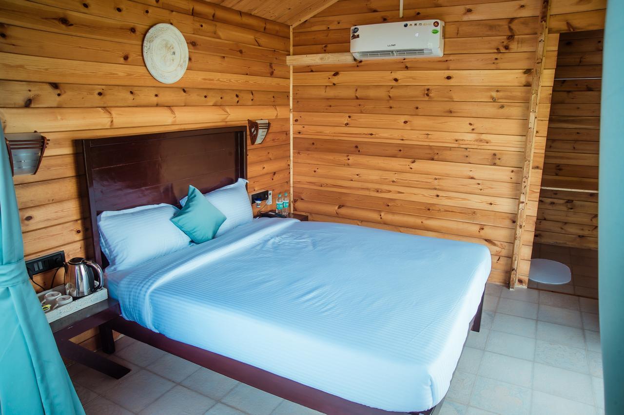 Aria Beach Resort Vagator Ngoại thất bức ảnh
