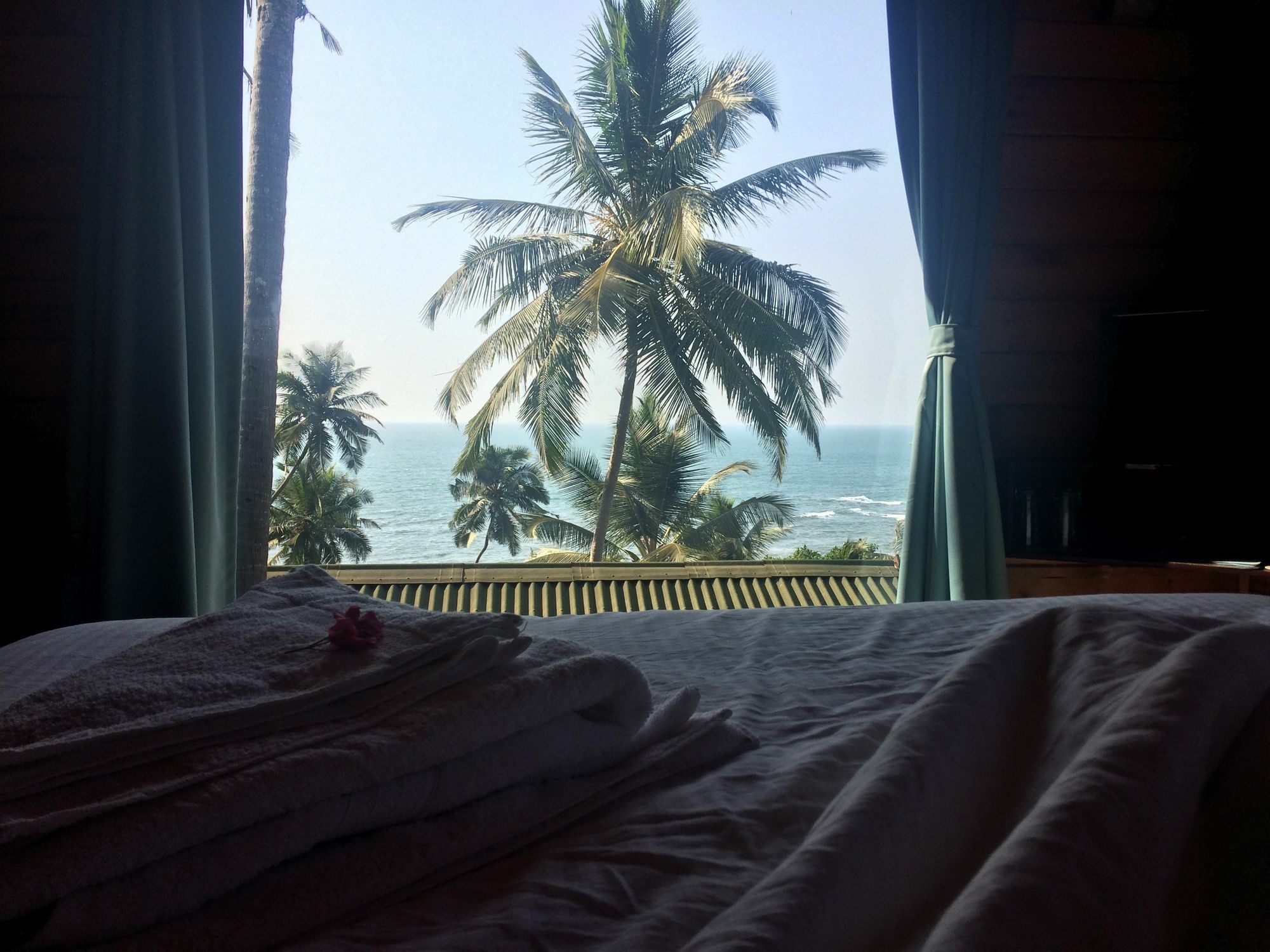 Aria Beach Resort Vagator Ngoại thất bức ảnh